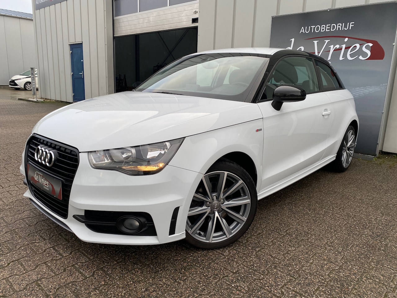 Audi A1 - 1.4 TFSI Ambition S Line / Airco / 17Inch / PDC / Stoelverw. - AutoWereld.nl