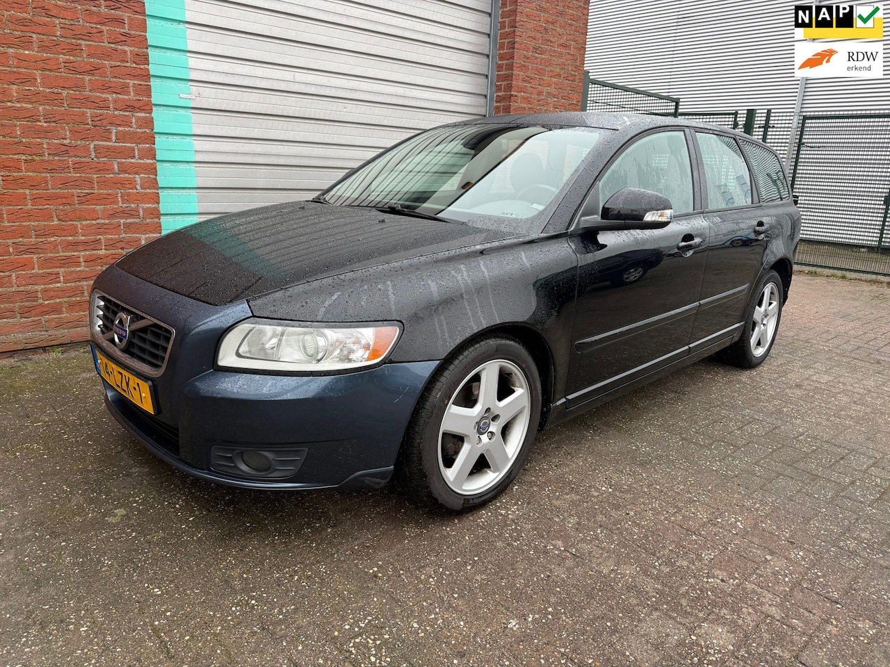 Volvo V50 - 1.6 D2 Sport Clima Bj:2010 NAP! - AutoWereld.nl