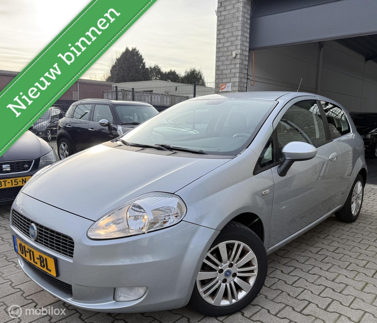 Fiat Grande Punto - 1.4 Edizione Blue & Me /Airco /Zeer netjes - AutoWereld.nl