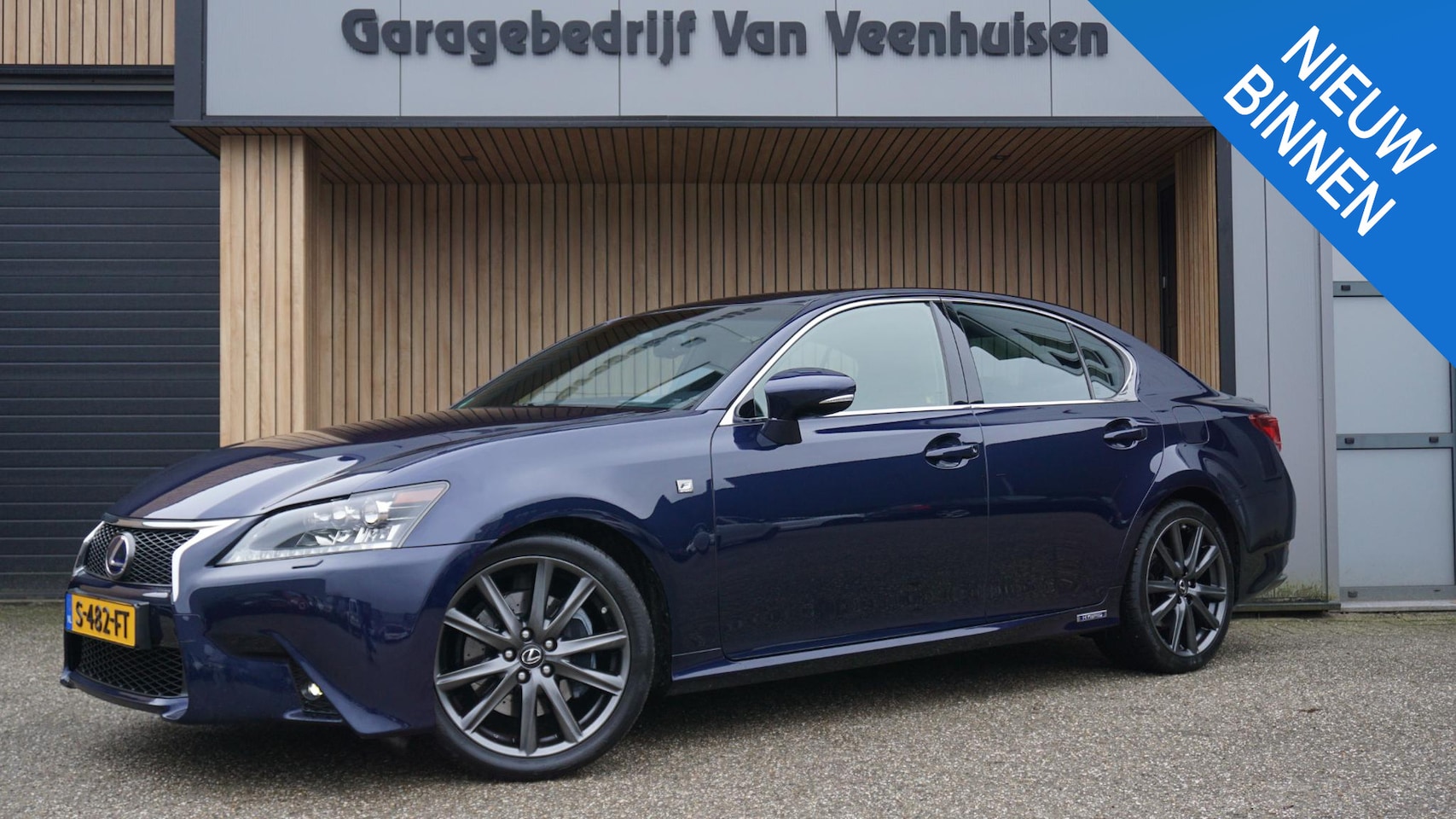 Lexus GS - 300h 223PK F Sport Line Leder Stoelventilatie 19inch LM Keyless LED *Lexus o.h.* Keurig ex - AutoWereld.nl
