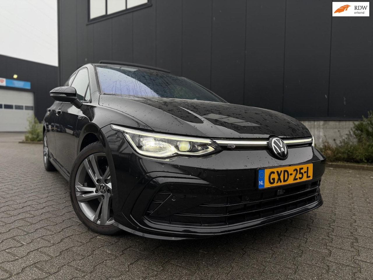 Volkswagen Golf - 1.5 eTSI R-Line Business 1.5 eTSI R-Line Business - AutoWereld.nl