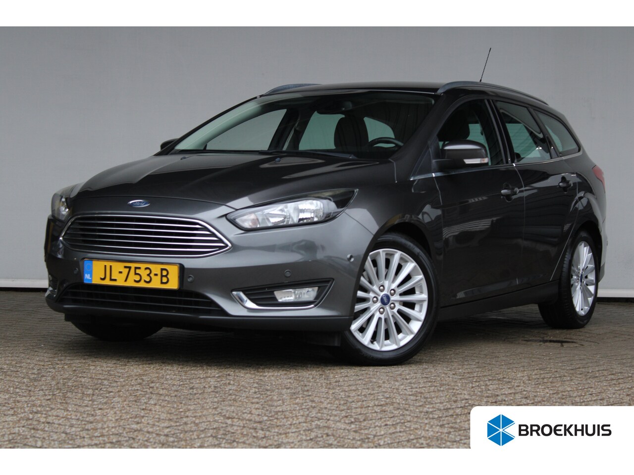 Ford Focus Wagon - 1.5 Titanium | Trekhaak | Parkeersensoren V+A | Cruise control | Verwarmde voorruit | Keyl - AutoWereld.nl
