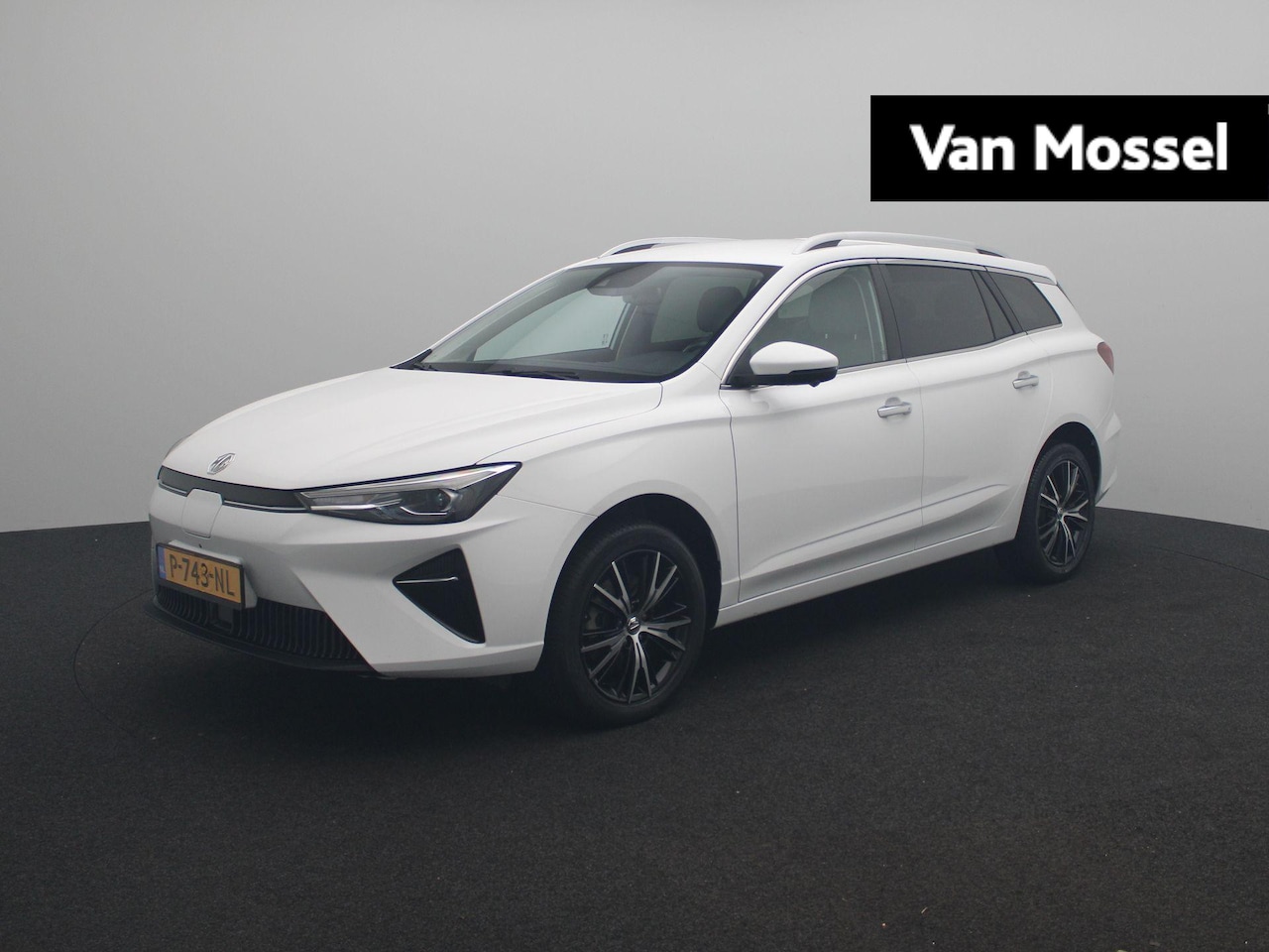 MG MG5 - Long Range Luxury 61 kWh | Airconditioning | 360 graden camera | Apple Carplay | ACC | - AutoWereld.nl