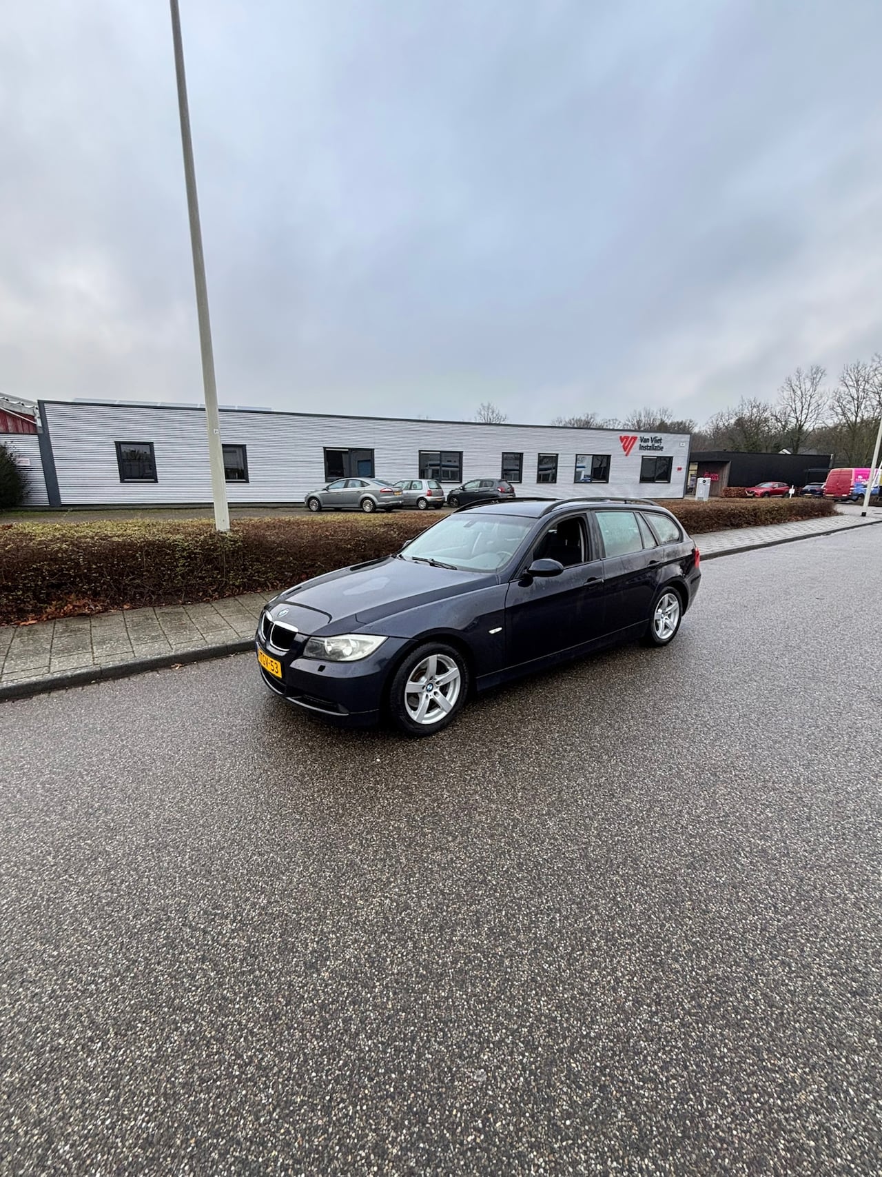 BMW 3-serie Touring - 318i 318i 143pk - AutoWereld.nl