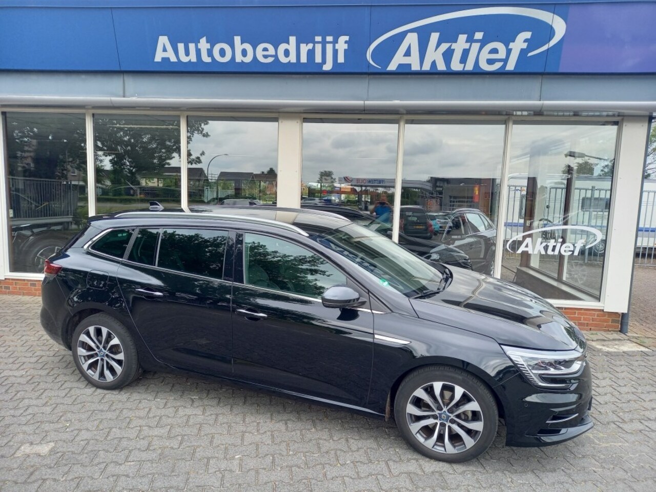 Renault Mégane E-Tech - 1.6 E-Tech PHEV Edition One - AutoWereld.nl