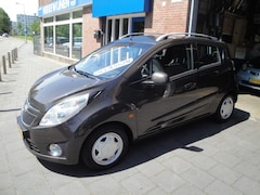 Chevrolet Spark - 1.0 LS BiFeul 5-Drs. met o.a. Audio Apple C.play en Android A., Airco, A-uitrijCam., etc