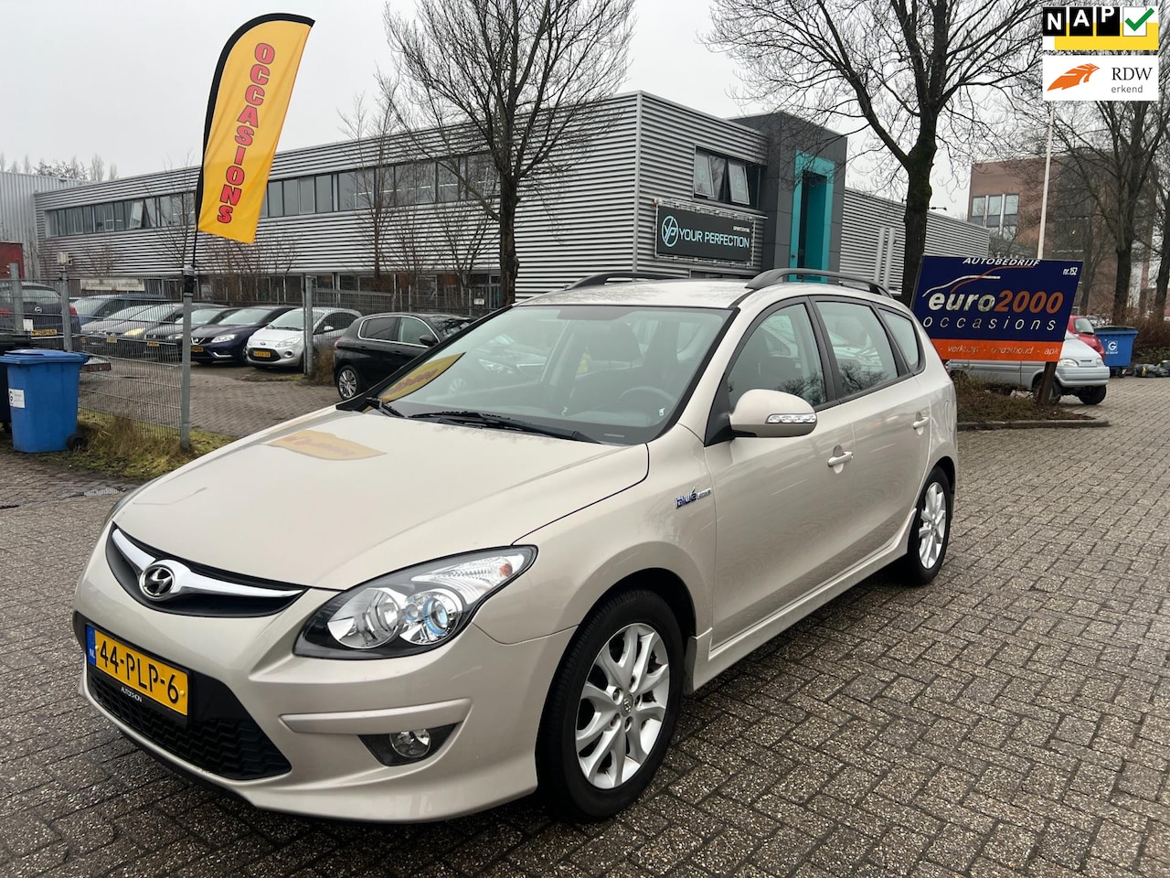Hyundai i30 CW - 1.4i i-Motion Business - NIEUW JAAR APK - NAP ! - AutoWereld.nl