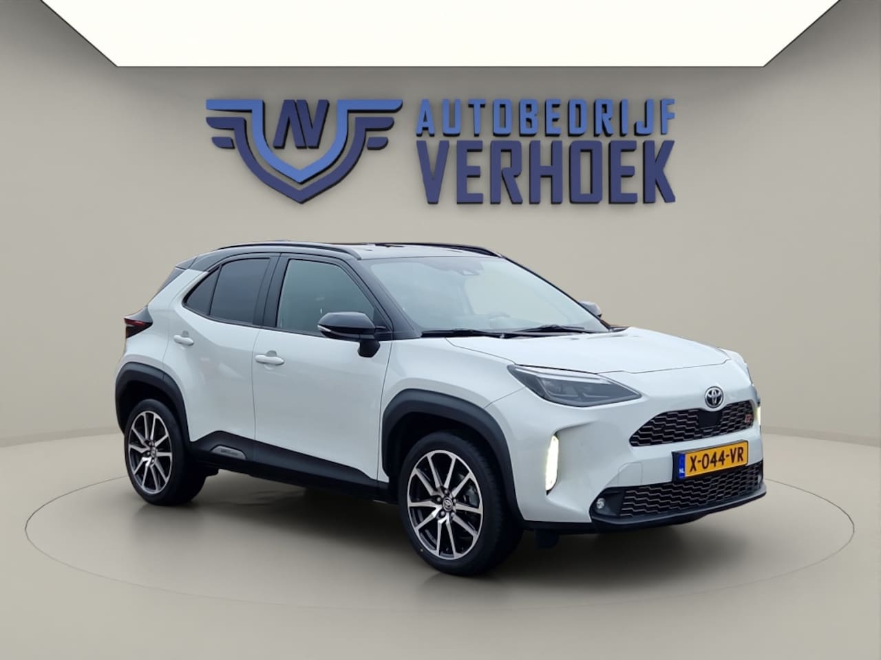 Toyota Yaris Cross - 1.5 Hybrid GR Sport NL Auto | Dodehoek | JBL | Head-up display - AutoWereld.nl