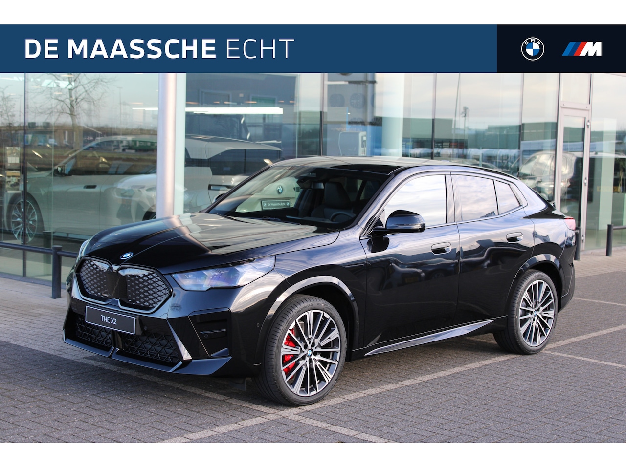 BMW iX2 - eDrive20 High Executive M Sport / Trekhaak / Sportstoelen / Adaptieve LED / Head-Up / M Ad - AutoWereld.nl