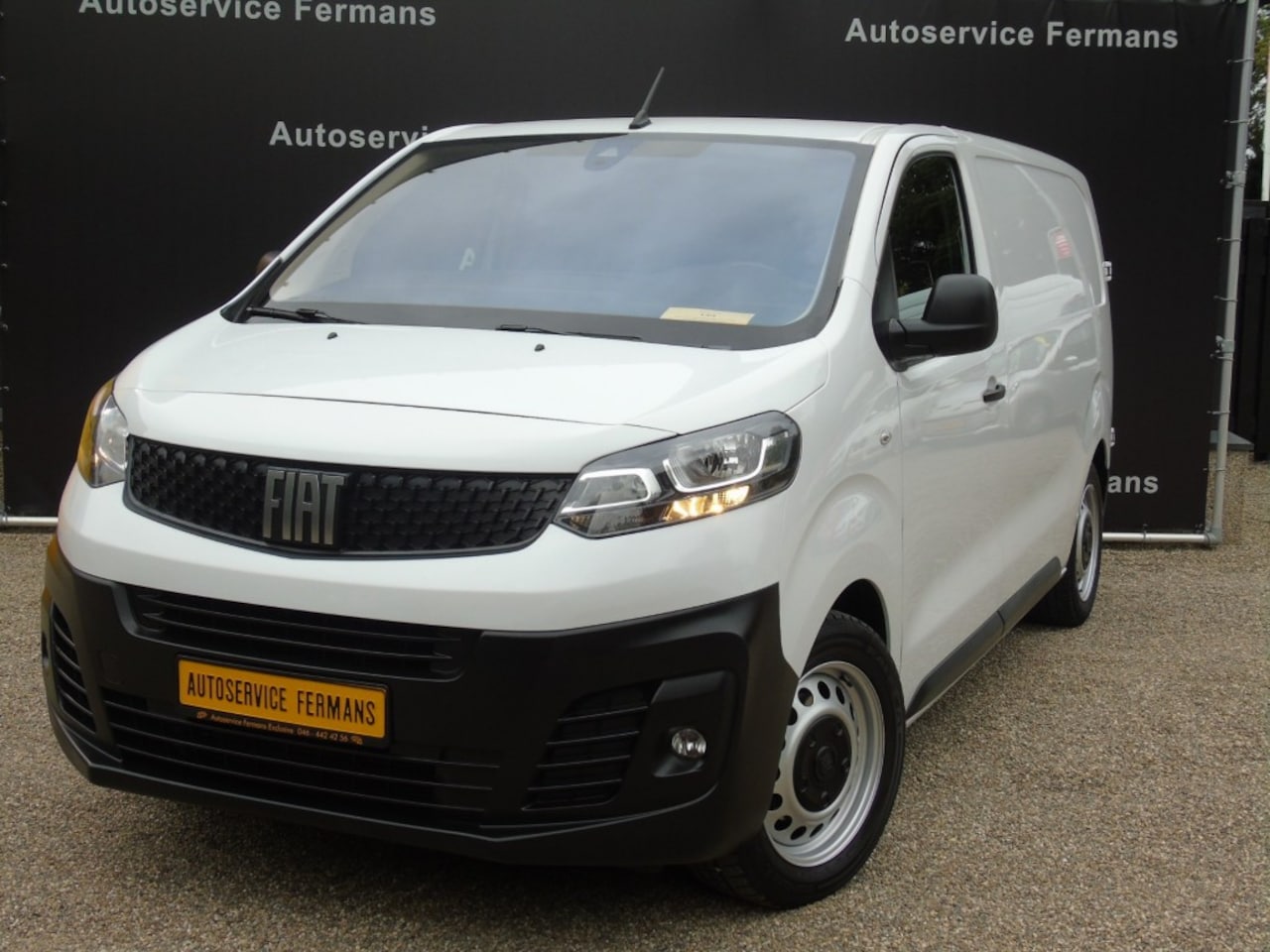 Fiat Scudo - Scudo 1.5 Multijet 120PK L2 - 2022 - 64dkm - Navi - Camera - Airco - AutoWereld.nl