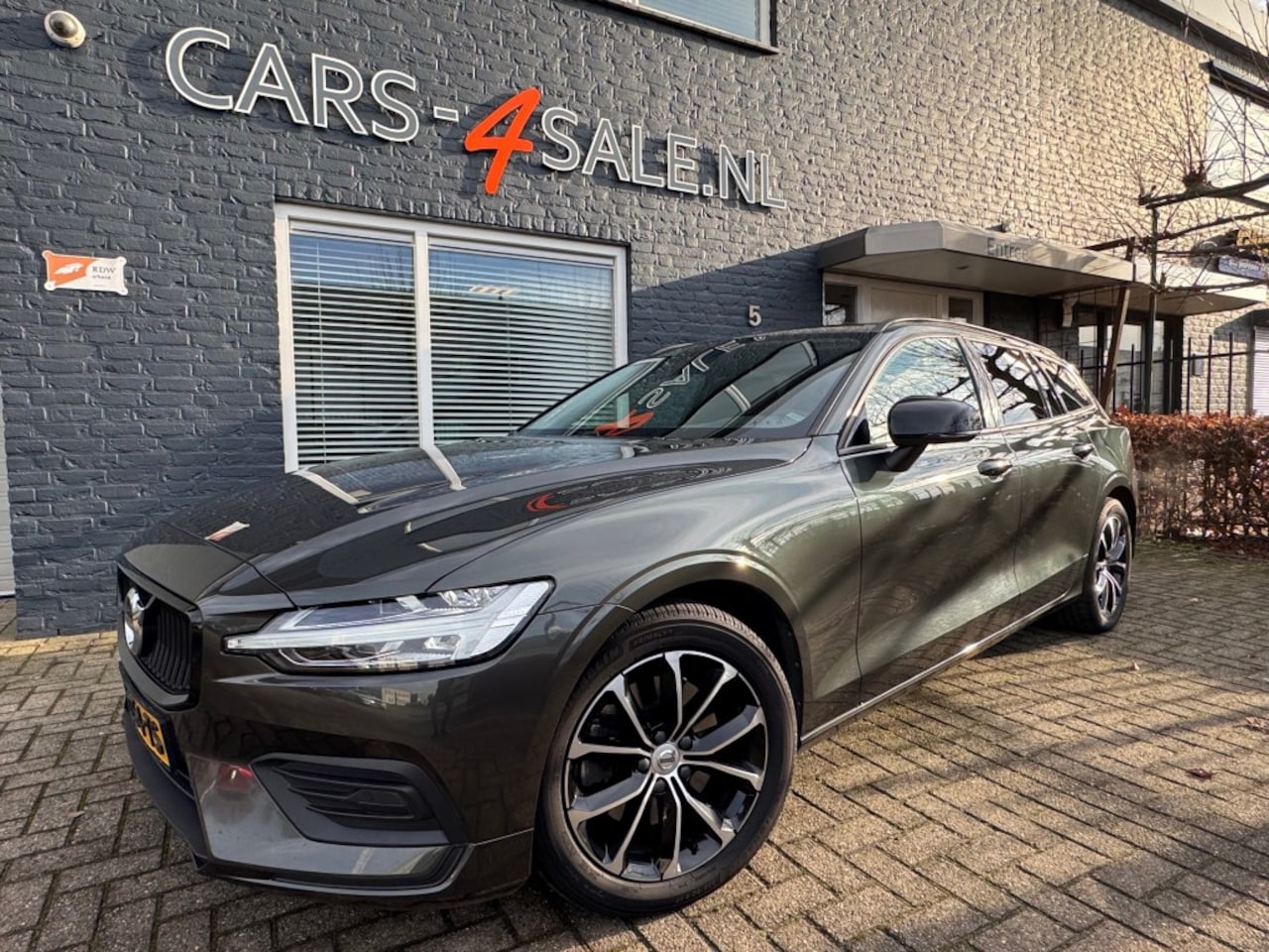 Volvo V60 - 2.0 B3 Autom Advantage + Led +  Lmv + Navi + D-Glas - 2022! - AutoWereld.nl