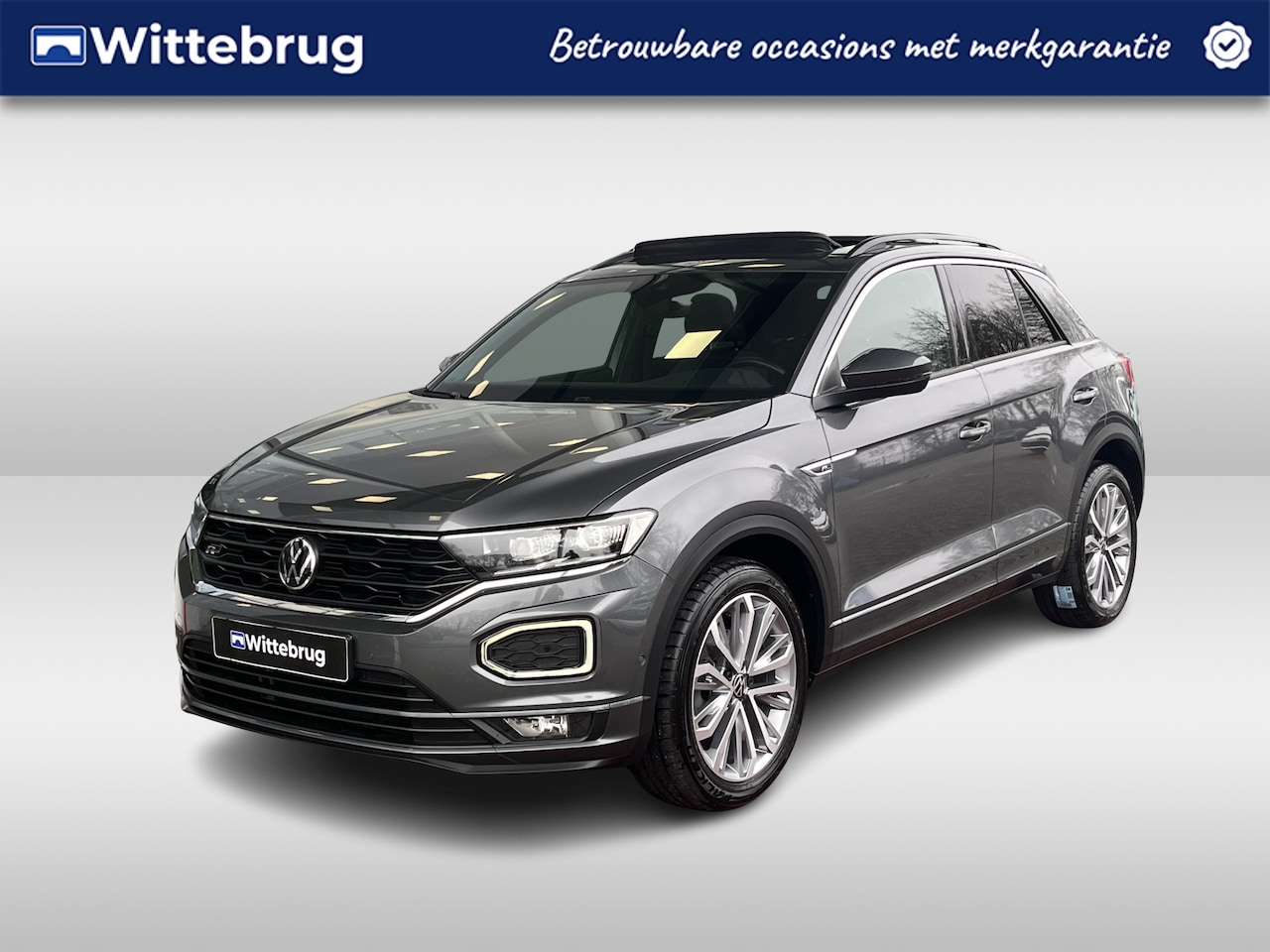 Volkswagen T-Roc - 1.5 TSI 150pk DSG R-Line / Panorama dak / Virtual cockpit / Achteruitrij camera / 18'' LMV - AutoWereld.nl