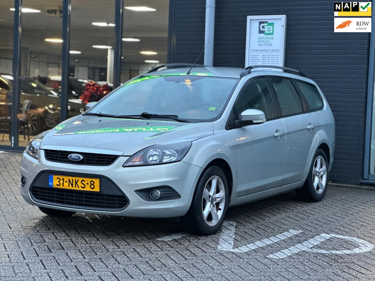 Ford Focus Wagon - 1.6 Comfort/2E EIG/AIRCO/TREKHAAK/KM 85.000 NAP!! - AutoWereld.nl