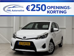 Toyota Yaris - 1.5 Full Hybrid Aspiration | Climate Control | Navigatie | NL-Auto
