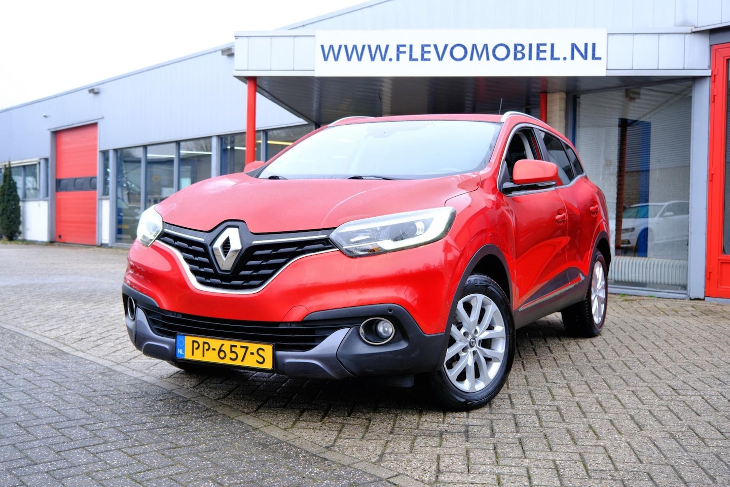 Renault Kadjar - 1.5 dCi Intens Navi|Cam|Clima|ParkAssist - AutoWereld.nl