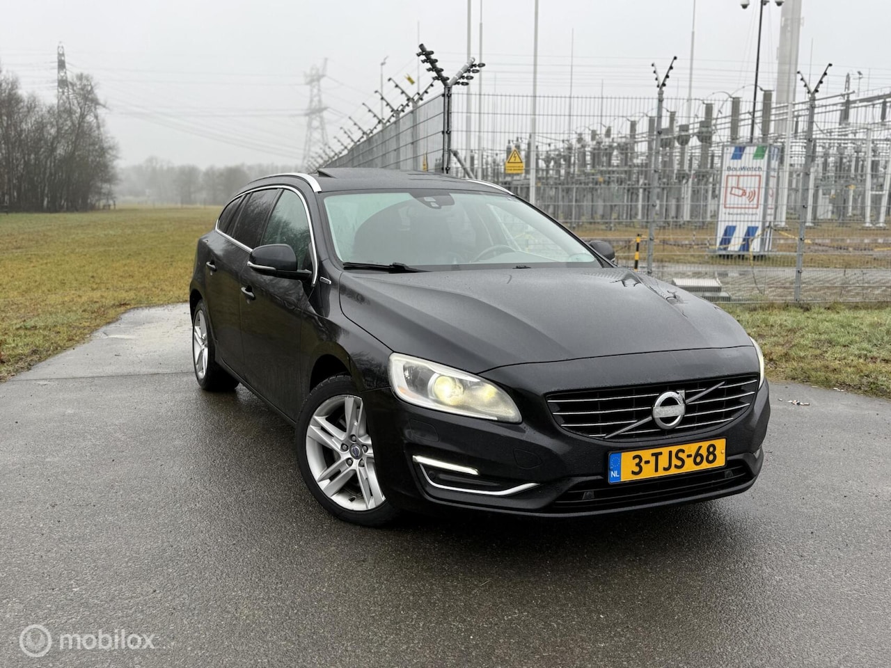 Volvo V60 - 2.4 D6 AWD Plug-In Hybrid Summum Navi Cam Xenon - AutoWereld.nl