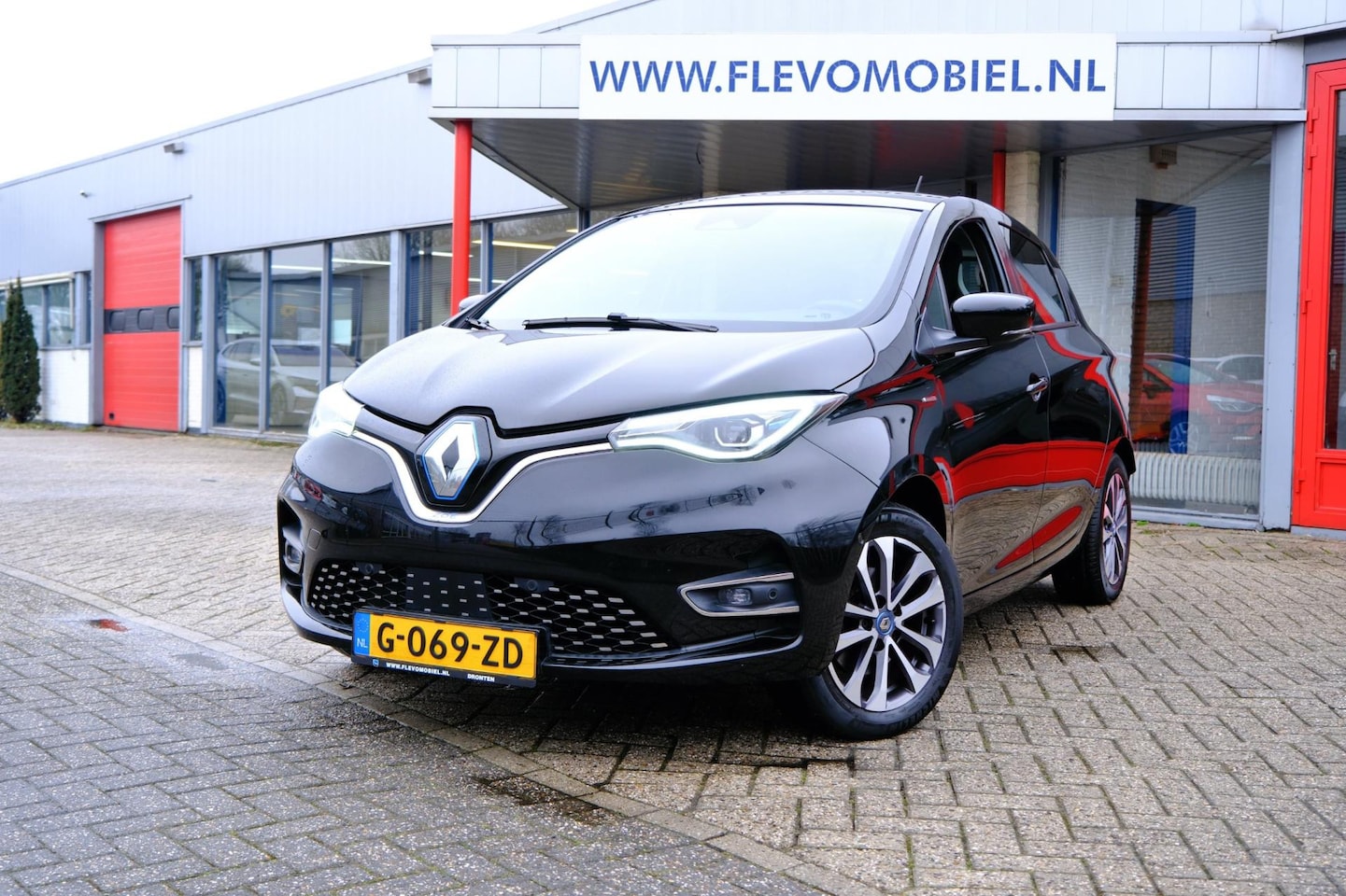 Renault Zoe - R135 Edition One 52 kWh (Huur Accu) Aut. Leder|Navi|Cam|PDC|LMV - AutoWereld.nl
