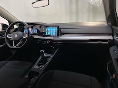 Volkswagen Golf Variant - 1.0 TSI 110pk Life Camera Navigatie App-Connect Adaptive Cruise