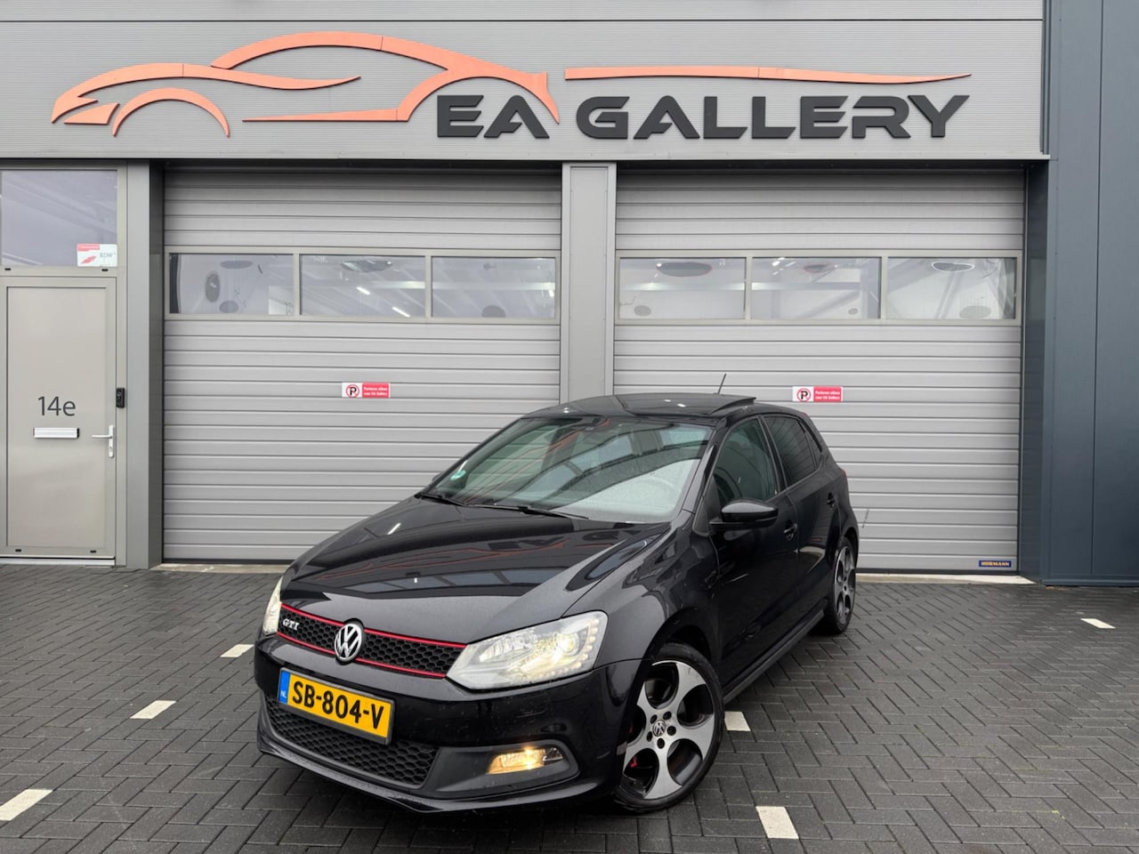 Volkswagen Polo - 1.4 TSI GTI DSG 180PK PANO Navi Airco Cruise - AutoWereld.nl