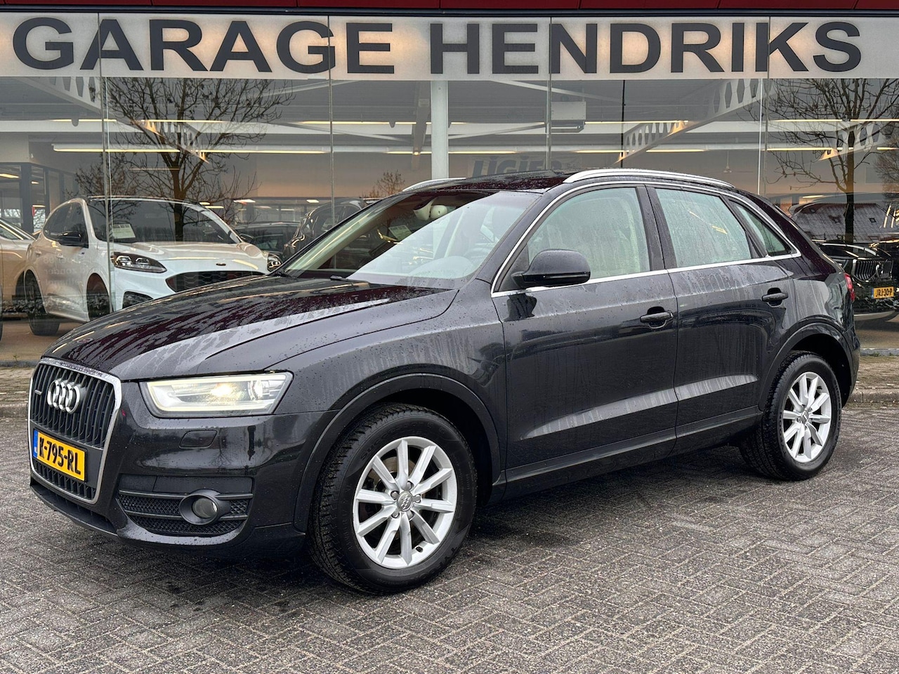Audi Q3 - 2.0 TFSI quattro S Edition Automaat | Pano | Leder | Trekhaak | Nieuwe APK bij aflevering - AutoWereld.nl
