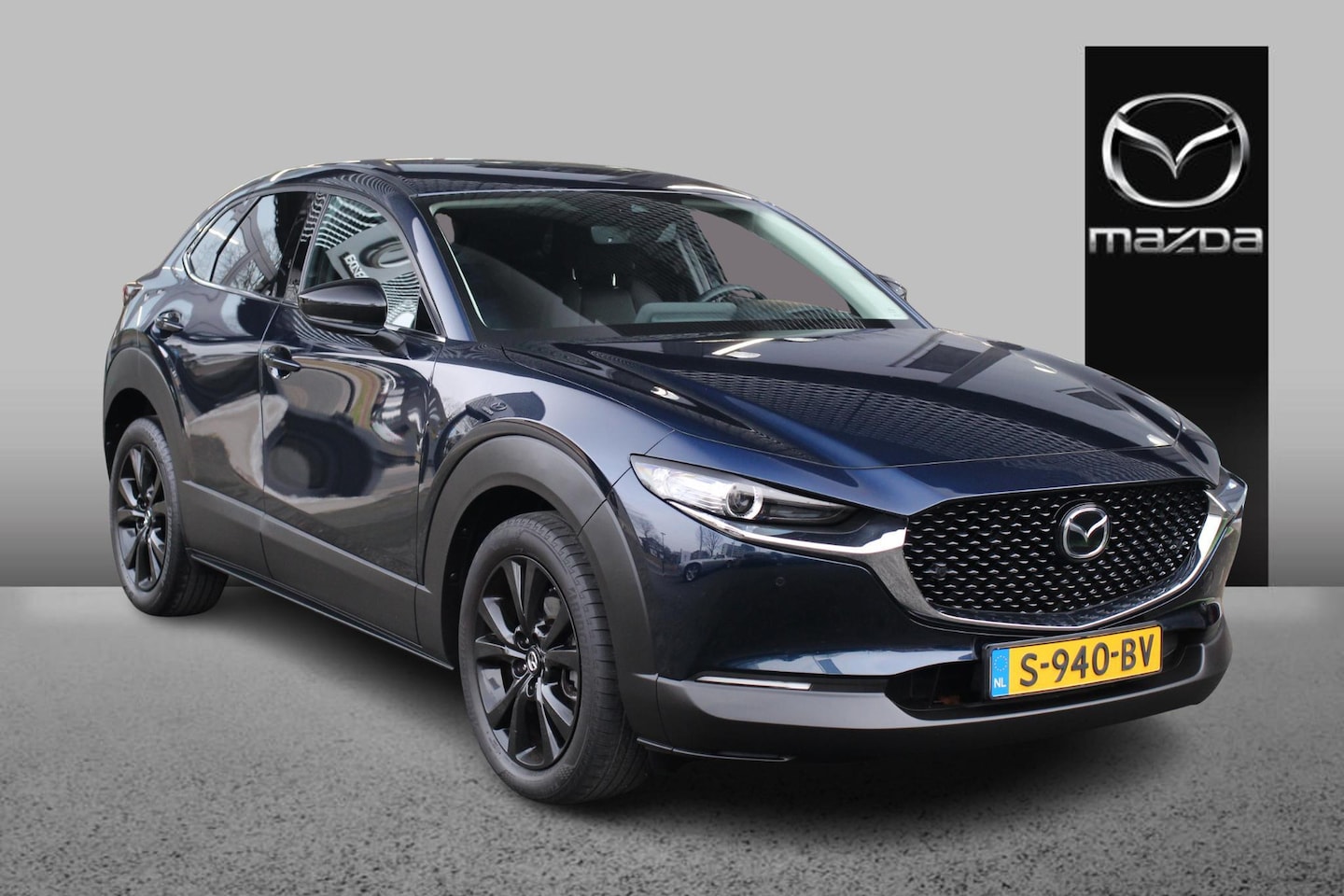 Mazda CX-30 - Homura 2.0 e-Sky-X 186pk /1e eigenaar/Dealeronderhouden/Navi/HUD/Keyless/Airco/CarPlay - AutoWereld.nl