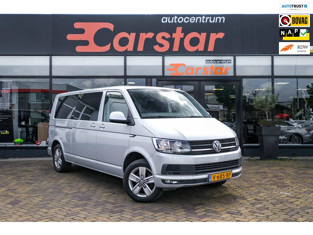 Volkswagen Transporter - 2.0 TDI L2H1 DC Comfortline Plus|Navi|Cruise|Trekhaak|Camera - AutoWereld.nl