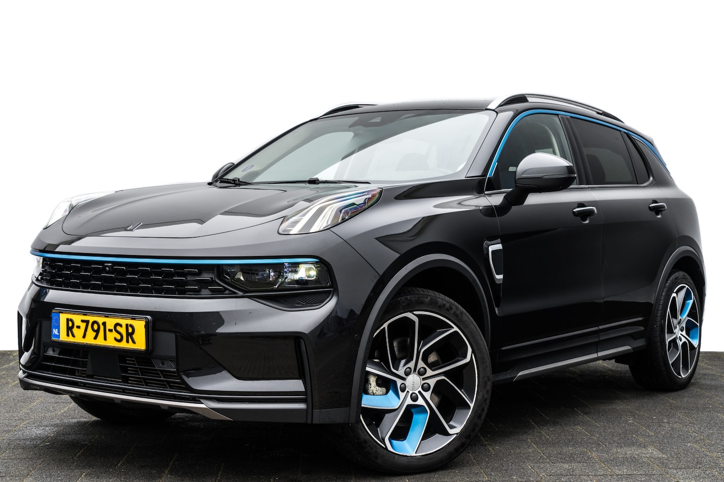 Lynk & Co 01 - 1.5 Plug-in Hybrid 262 Pk I 360 Camera | Panoramadak I 75 km Elektrisch I I Infinity Audio - AutoWereld.nl