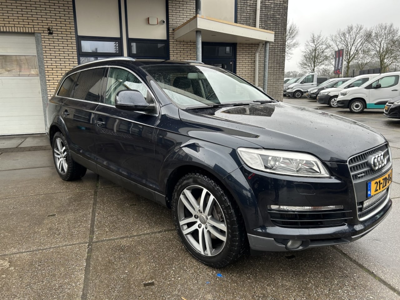 AUDI Q7