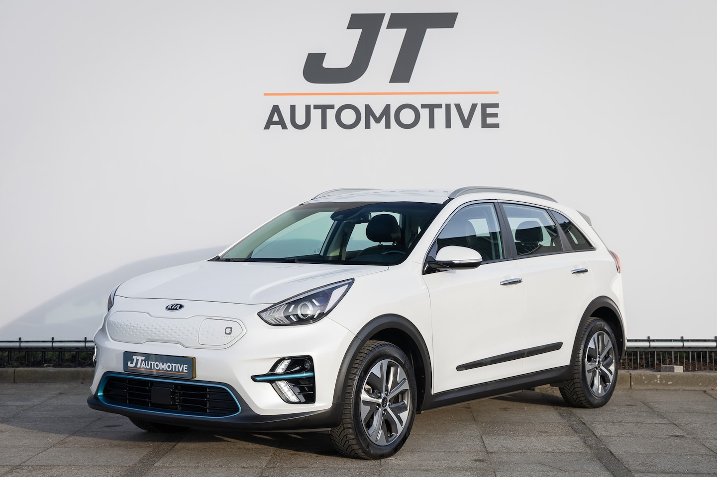 Kia e-Niro - DynamicLine 64 kWh SOH99% Camera | PDC | CARPLAY | Adap Cruise - AutoWereld.nl
