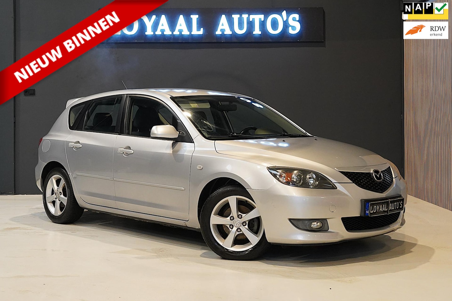 Mazda 3 Sport - 1.6 Executive AIRCO | ELEK.RAMEN | 1E EIG | NAP . - AutoWereld.nl