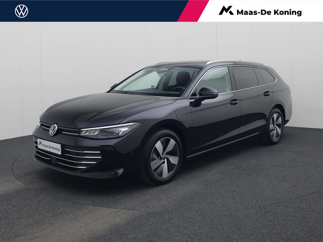 Volkswagen Passat Variant - 1.5eHybrid 150kW/204PK Business DSG · Trekhaak · Apple/Android Car Play ·  Massagefunctie - AutoWereld.nl