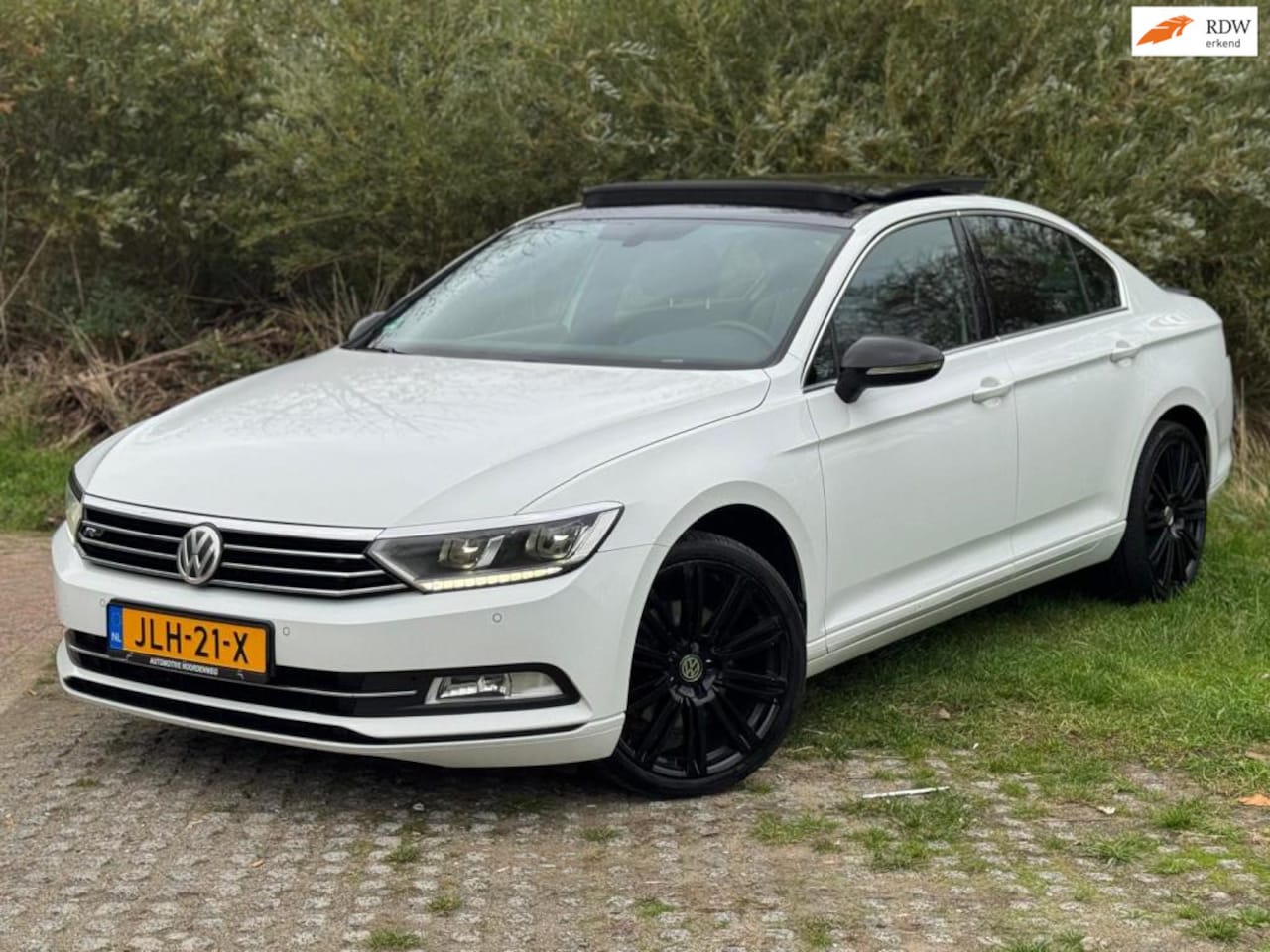 Volkswagen Passat - 1.8 TSI Business Edition R 1.8 TSI Business Edition R - AutoWereld.nl