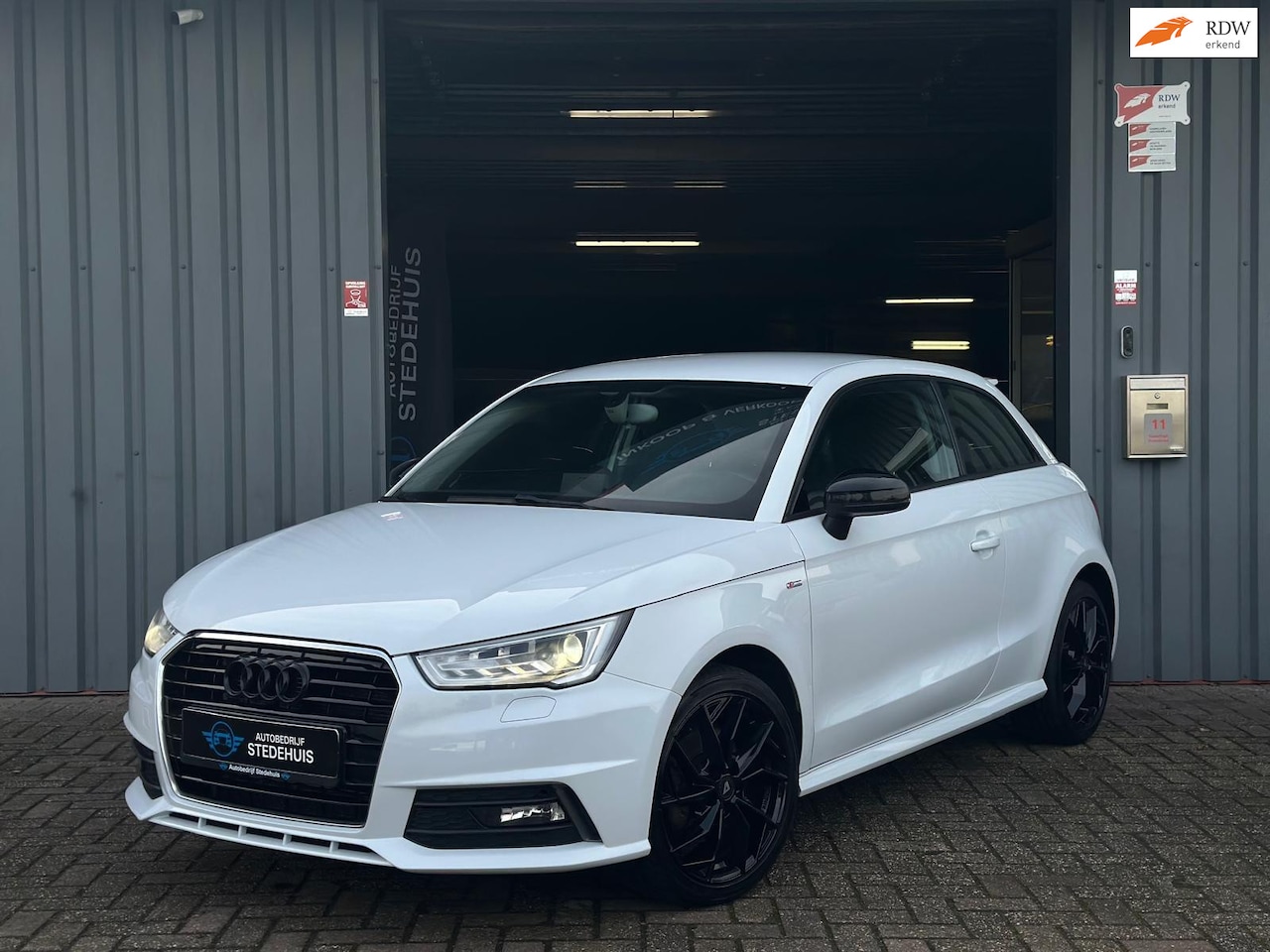 Audi A1 - 1.4 TFSI Sport S Line Navi | PDC | Led - AutoWereld.nl