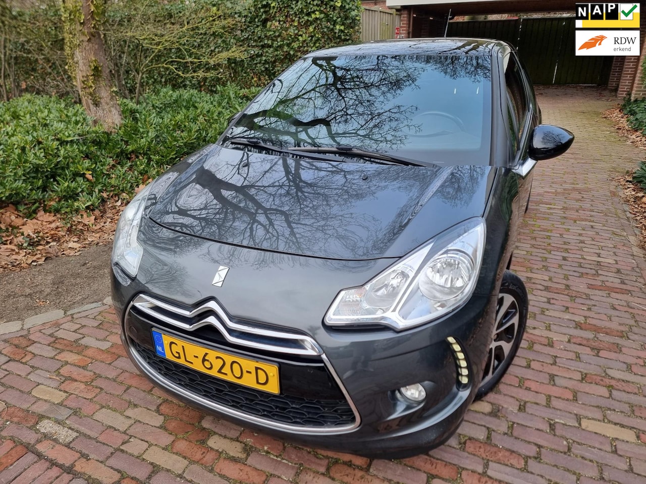 DS 3 - 1.6 BlueHDi So Chic 100PK Navi/Ecc/Pdc/EURO6 - AutoWereld.nl