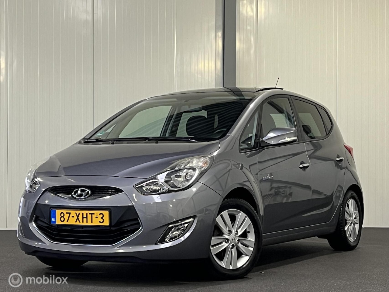 Hyundai ix20 - 1.6i i-Vision [ NAP trekhaak panorama clima ] - AutoWereld.nl