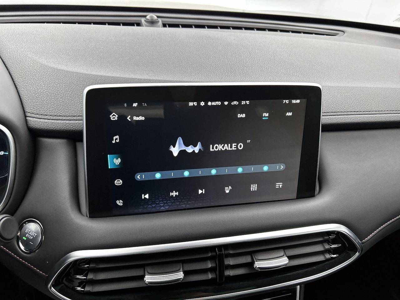 MG EHS - 1.5 TGDI Luxury | 360 Camera | Panoramadak | Lederen bekleding | Carplay - AutoWereld.nl