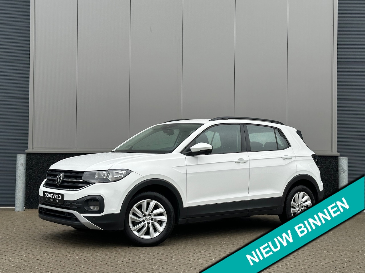 Volkswagen T-Cross - 1.0 TSI Life - DEALER OND | PARK SENSOREN - AutoWereld.nl