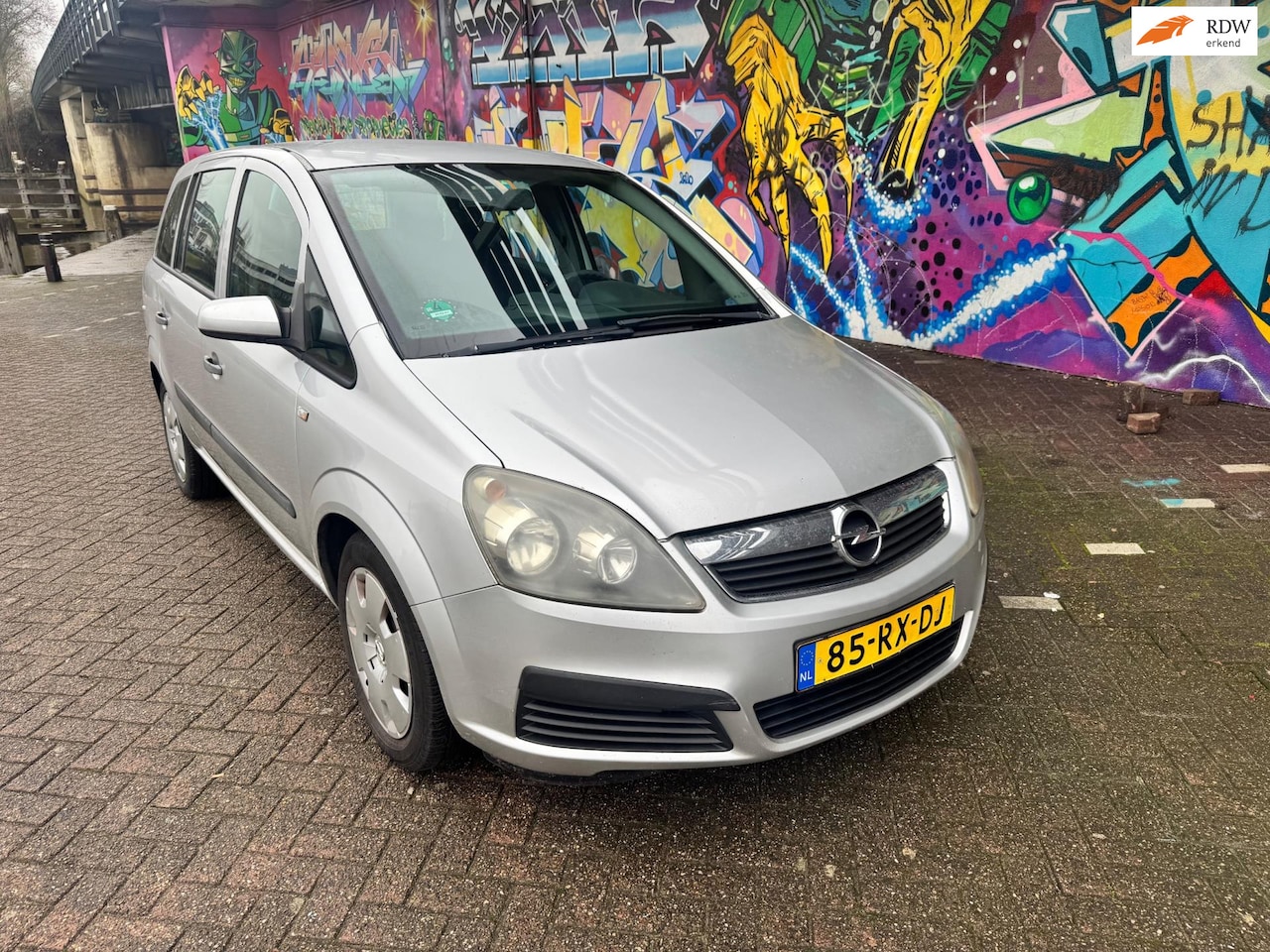 Opel Zafira - 1.6 Business airco 7 personen uitvoering apk mei stereo leuke auto nette staat verkerende - AutoWereld.nl