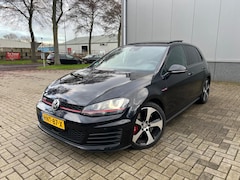 Volkswagen Golf - 2.0 TSI GTI Performance Pano luxe opties