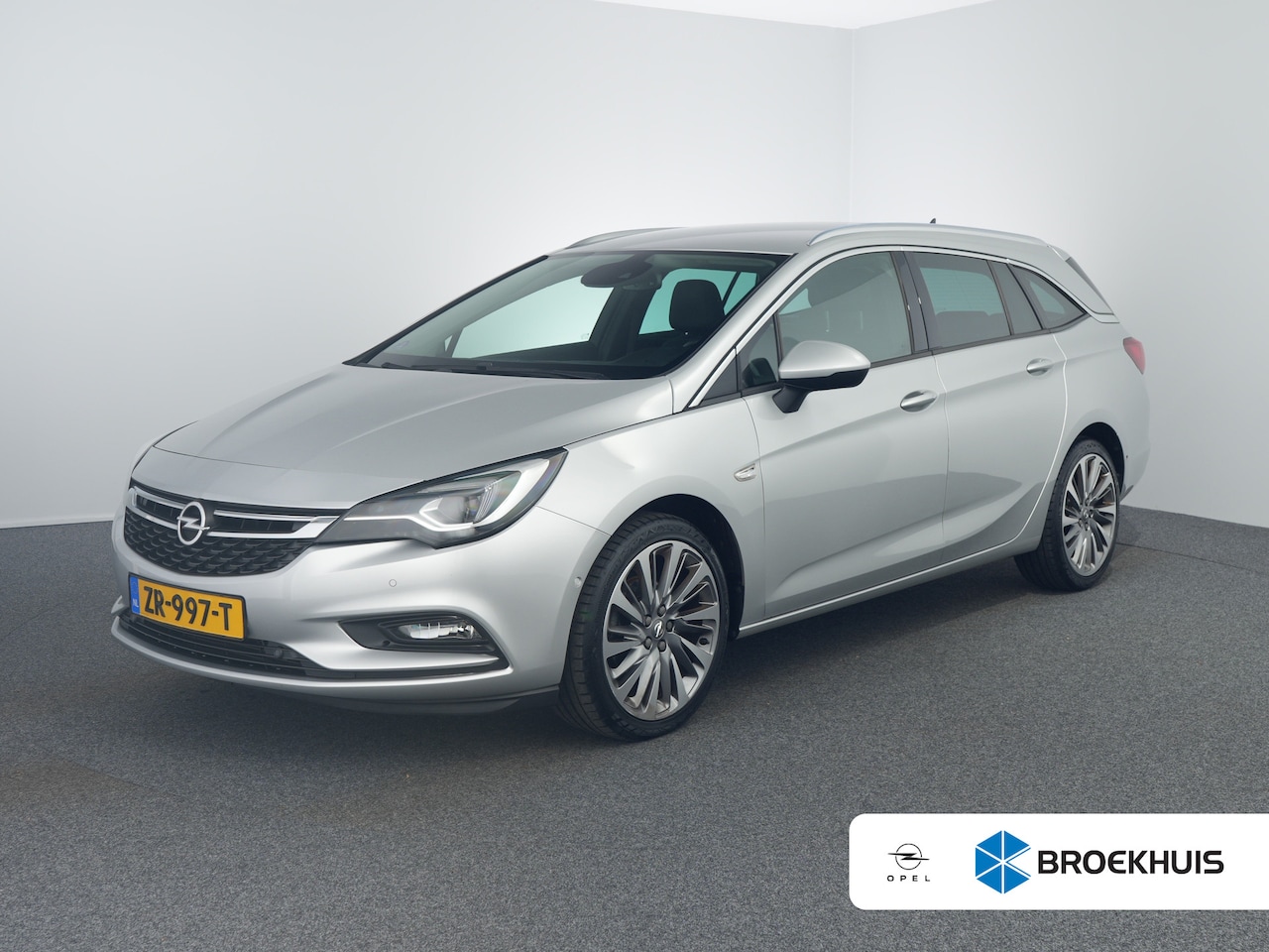 Opel Astra Sports Tourer - 1.4 Turbo Innovation Trekhaak 1400kg geremd! | Achteruitrijcamera | Cruise control | Extra - AutoWereld.nl