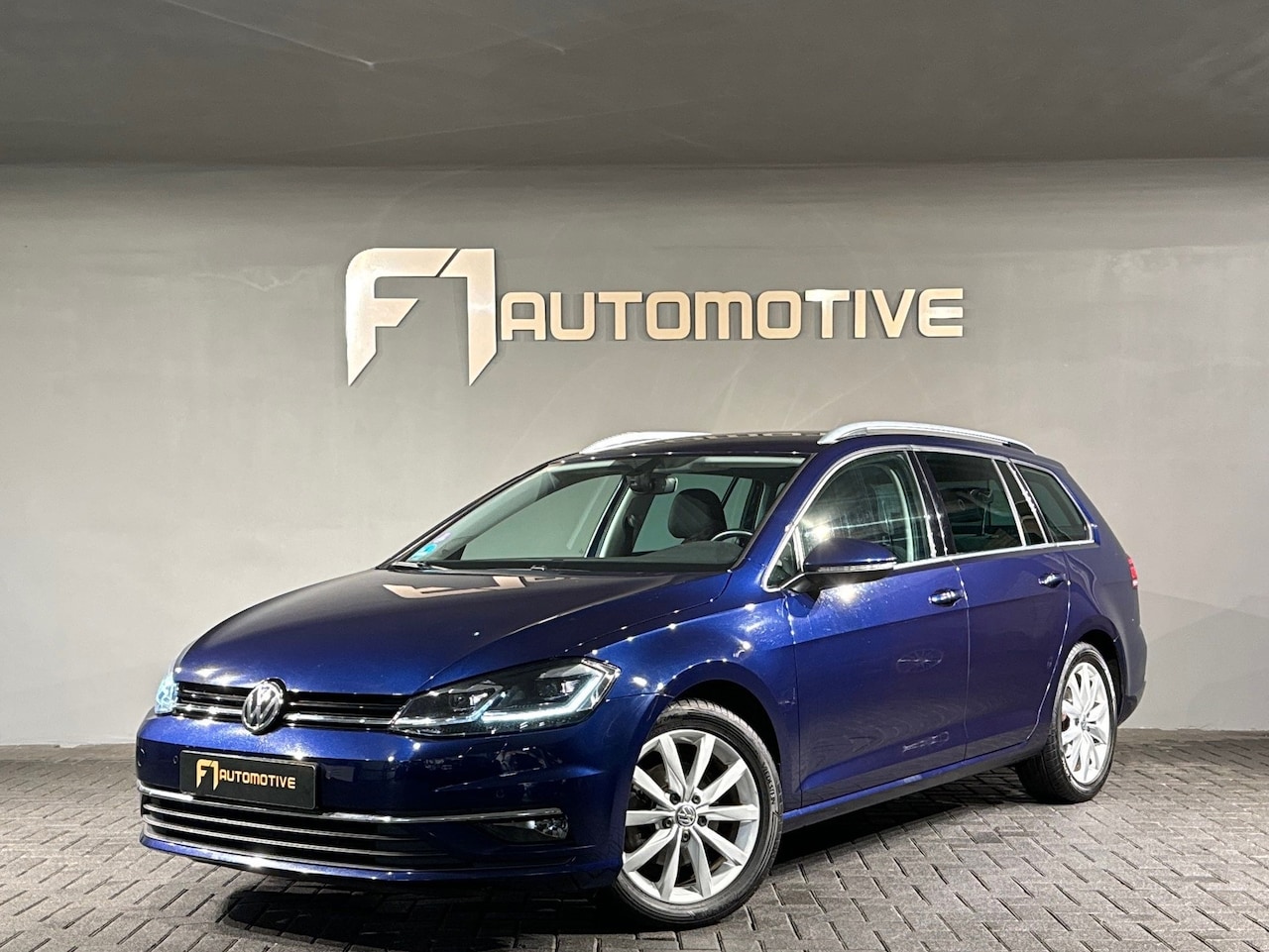 Volkswagen Golf Variant - 1.5 TSI Highline Massage|Sfeer|Camera - AutoWereld.nl
