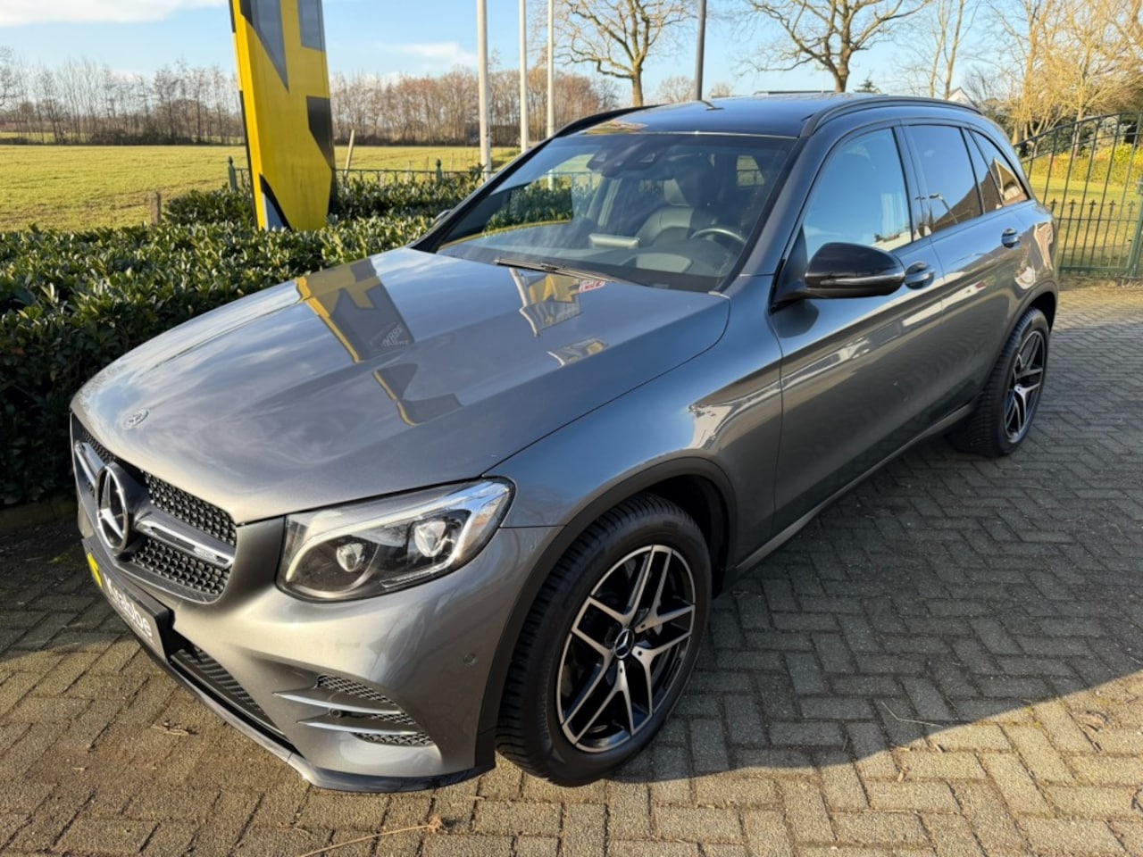 Mercedes-Benz GLC-klasse - 250D 4Matic AMG / Pano / Burmester - AutoWereld.nl