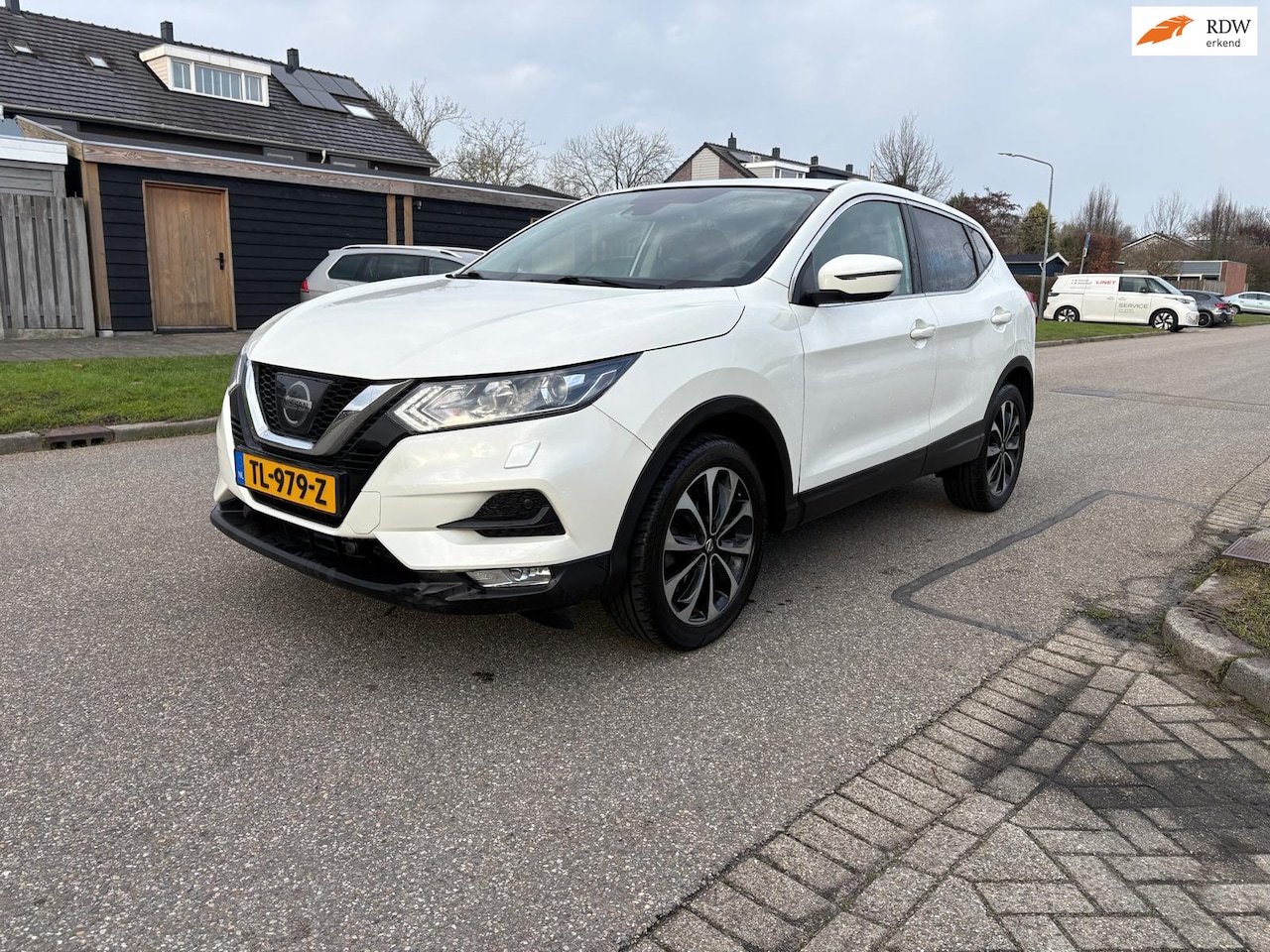 Nissan Qashqai - 1.2 Business Edition Automaat*Achteruit camera*Navigatie*Cruise*Clima*Stoelverwarming*LM v - AutoWereld.nl