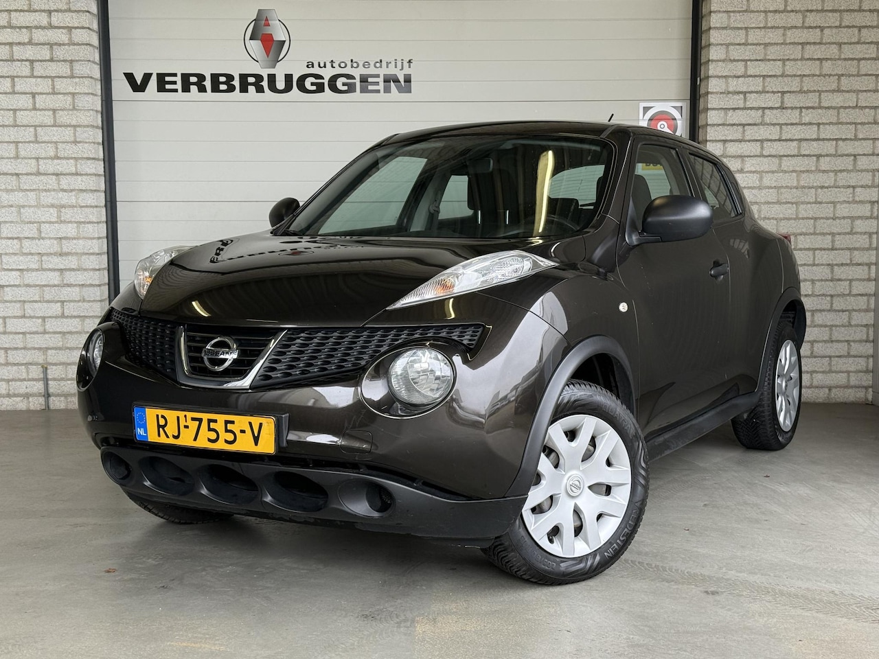 Nissan Juke - 1.6 Visia | Trekhaak | ALL-Season | Radio/CD speler | Elek.Ramen - AutoWereld.nl