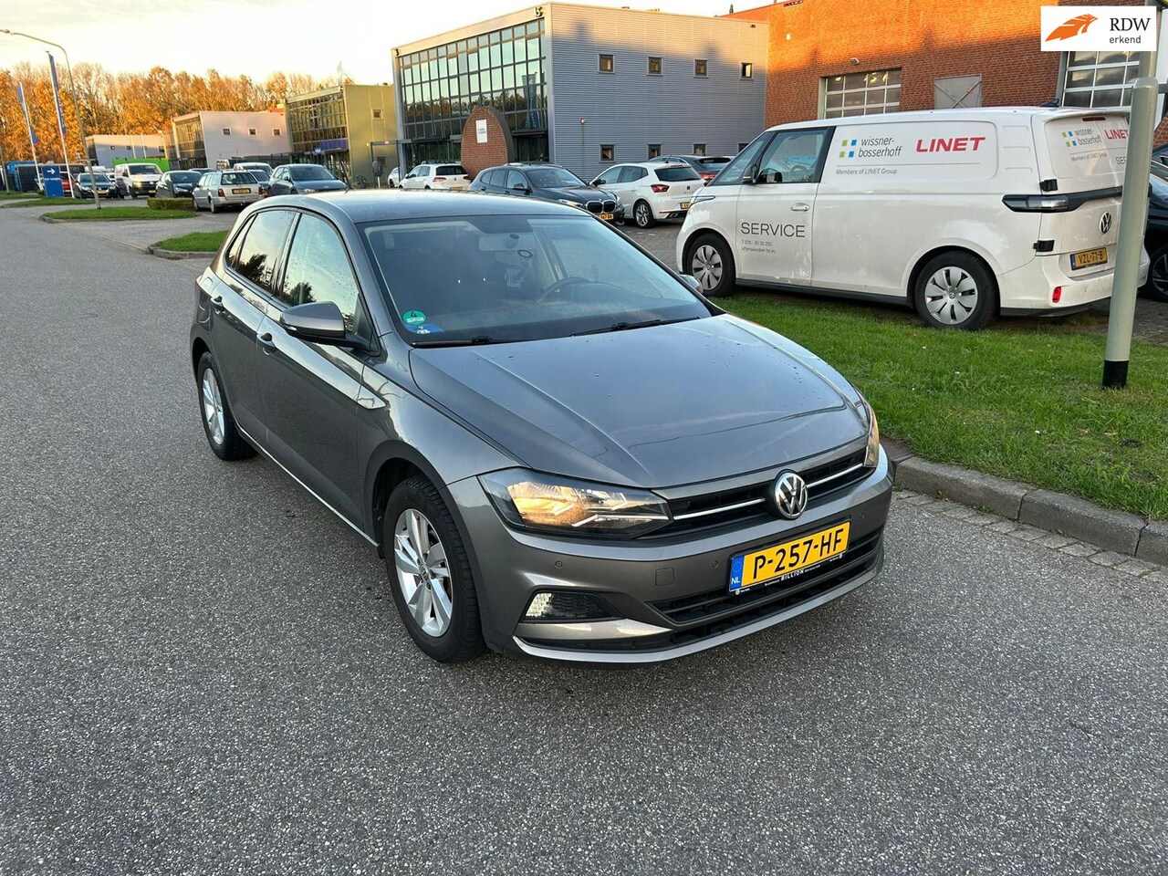 Volkswagen Polo - 1.0 TSI Comfortline Business Automaat*5DR*Navigatie*Cruise*LM velgen*Dealer onderhouden - AutoWereld.nl