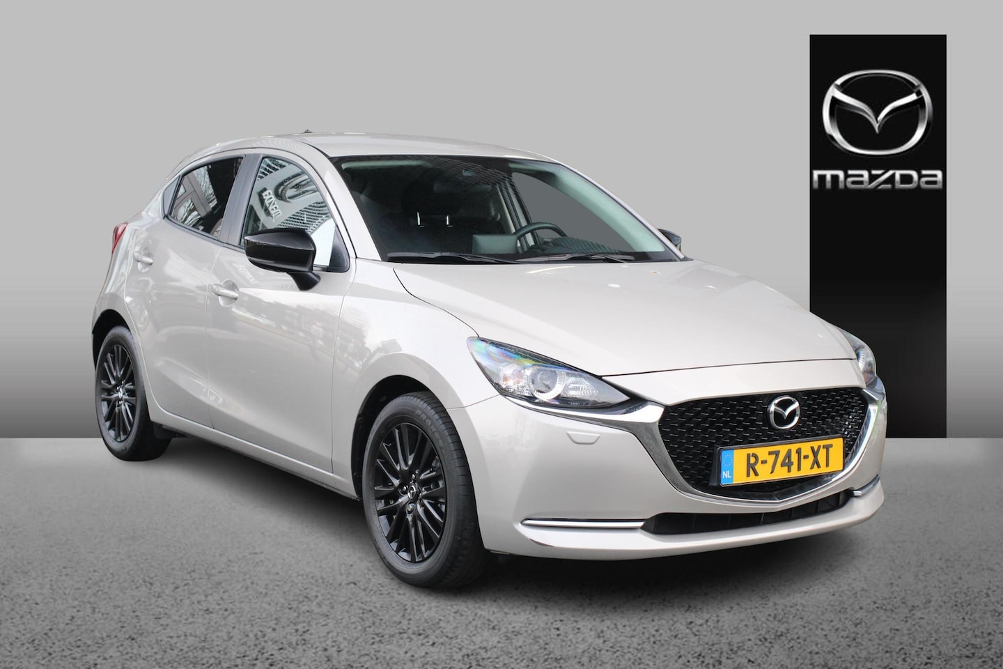 Mazda 2 - Sportive 1.5 Sky-G 90pk /Airco/DAB/Achteruitrijcamera/CarPlay/16 inch LMV Black - AutoWereld.nl