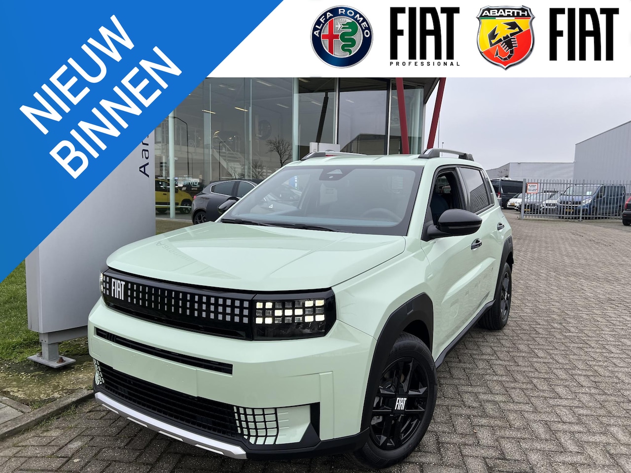 Fiat Grande Panda - 1.2 Hybrid ICON | Pack Style | Lichtmetalen velgen | Carplay | Parkeersensoren - AutoWereld.nl