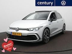 Volkswagen Golf - 1.5 eTSI R-Line Business / Panoramadak / Adap. Cruise / Camera