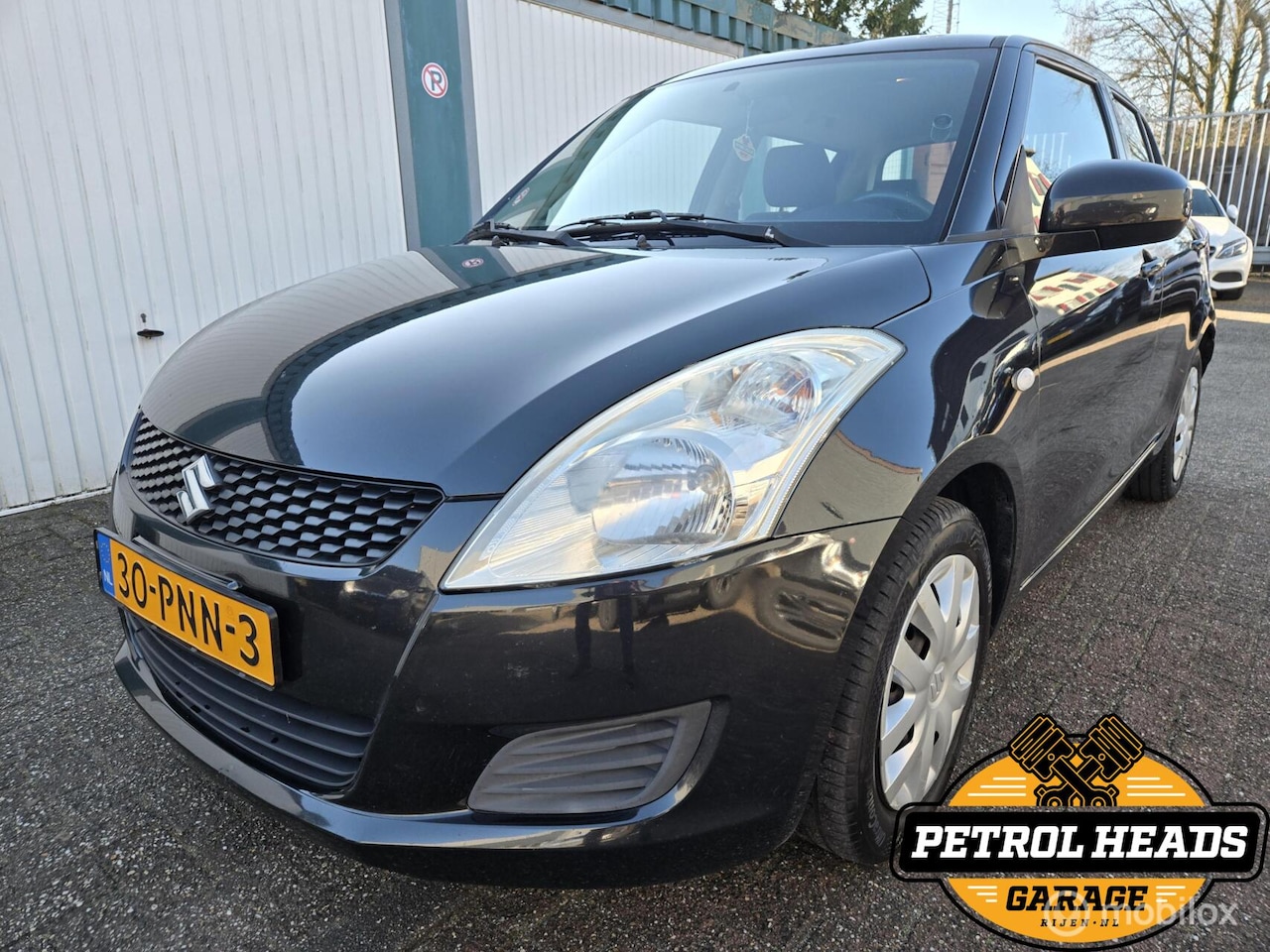 Suzuki Swift - 5D 1.2 Airco|ZEER nette Staat!|Stoelverwarming - AutoWereld.nl