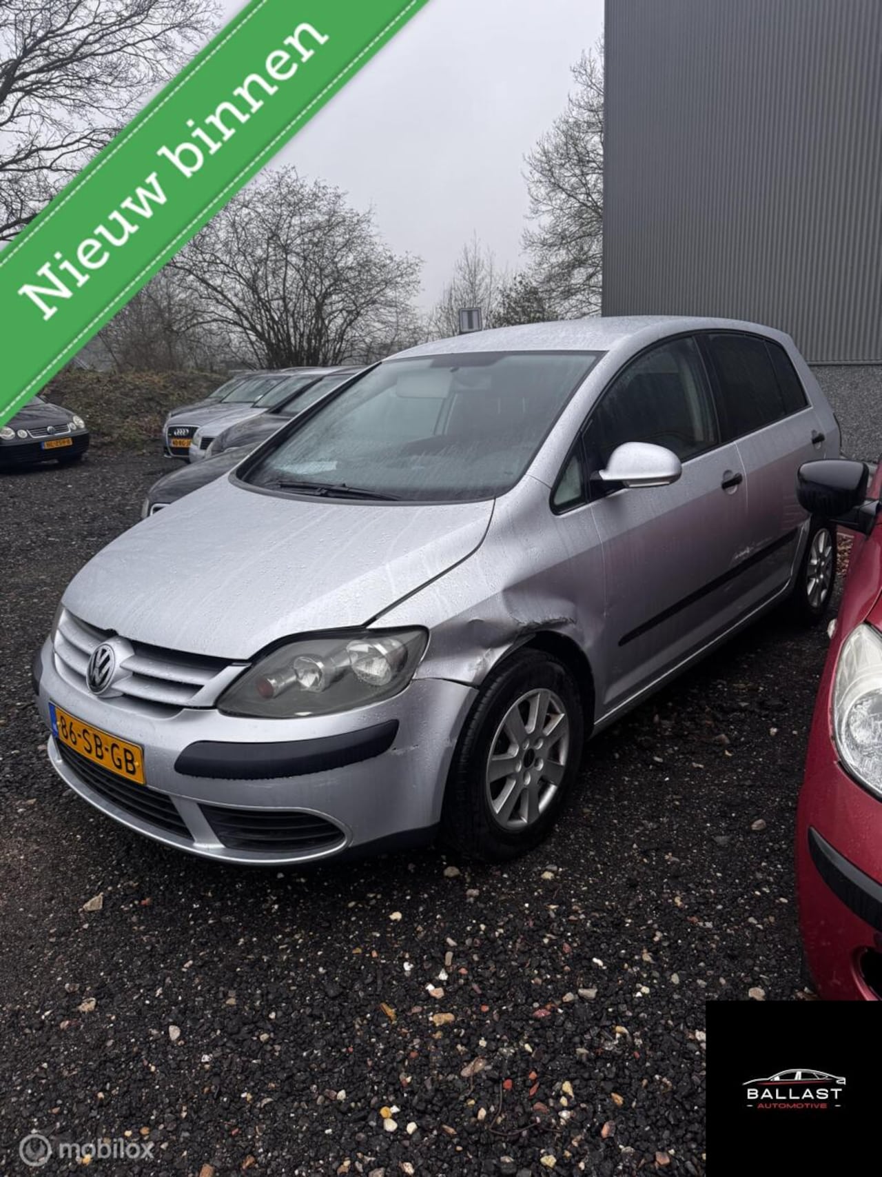 Volkswagen Golf - 1.6 FSI Comfortline schade - AutoWereld.nl